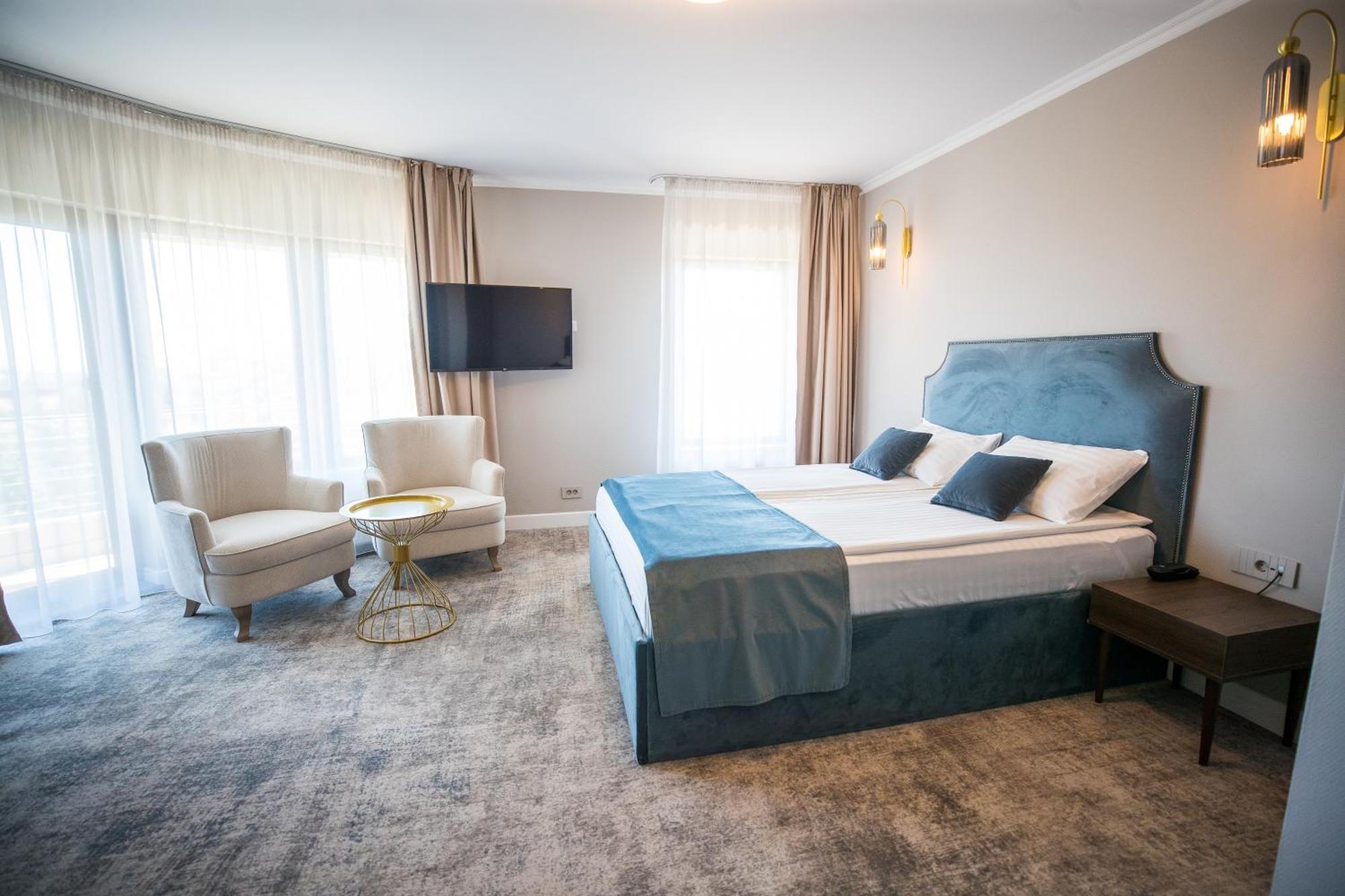 Hotel Meridian Cluj-Napoca Extérieur photo